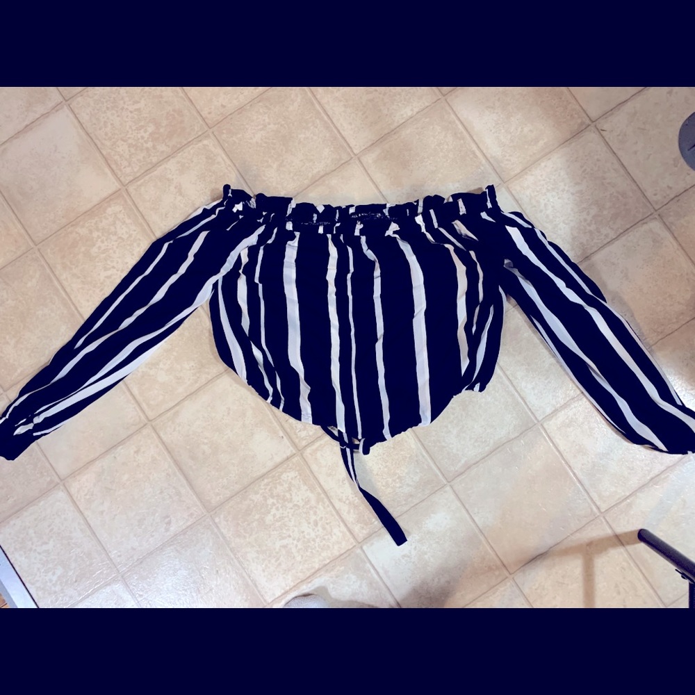 Women’s off the shoulder crop top